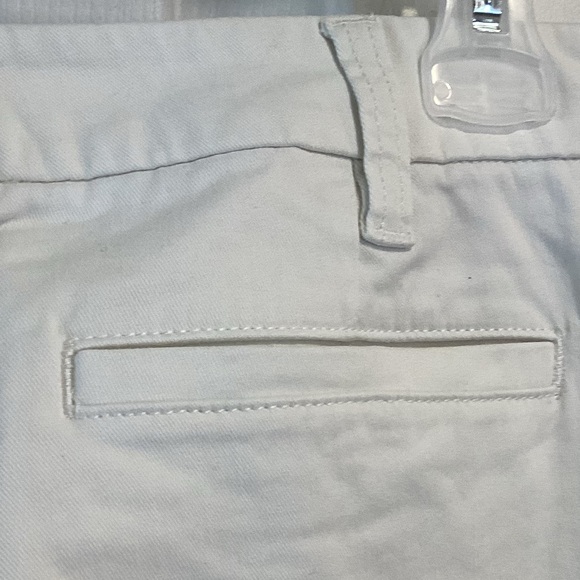 J. Crew High Rise Girlfriend Chino Pants in the colour Marine Salt, Size 8 - Picture 7 of 15